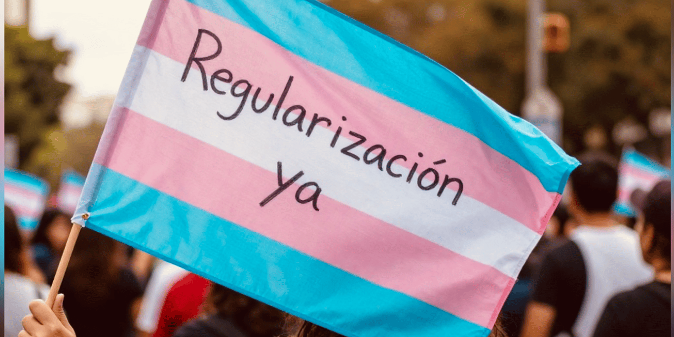 Cubrir tramites de regularización para personas de género disidente/mujeres