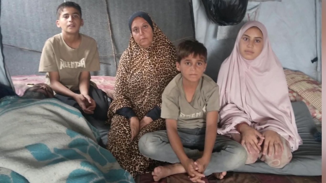Hekmat Seeks Support for Her Family Amid the Humanitarian Crisis