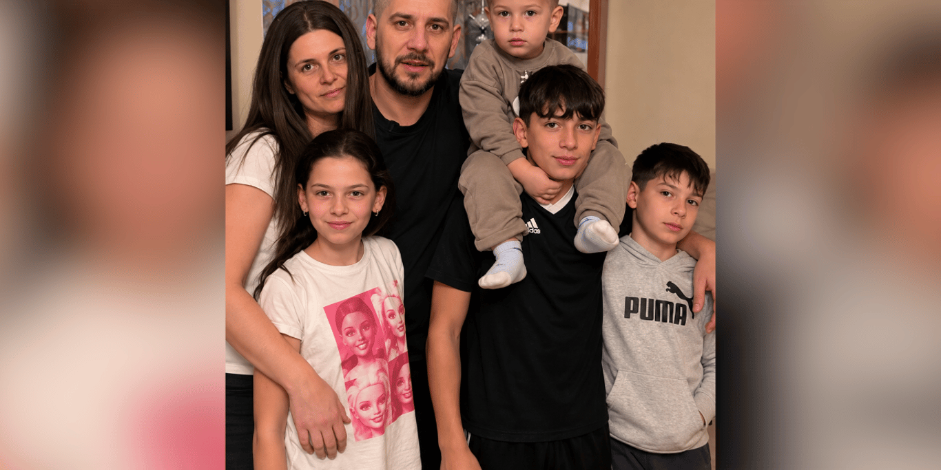Kiss Attila és négy gyermeke támogatására