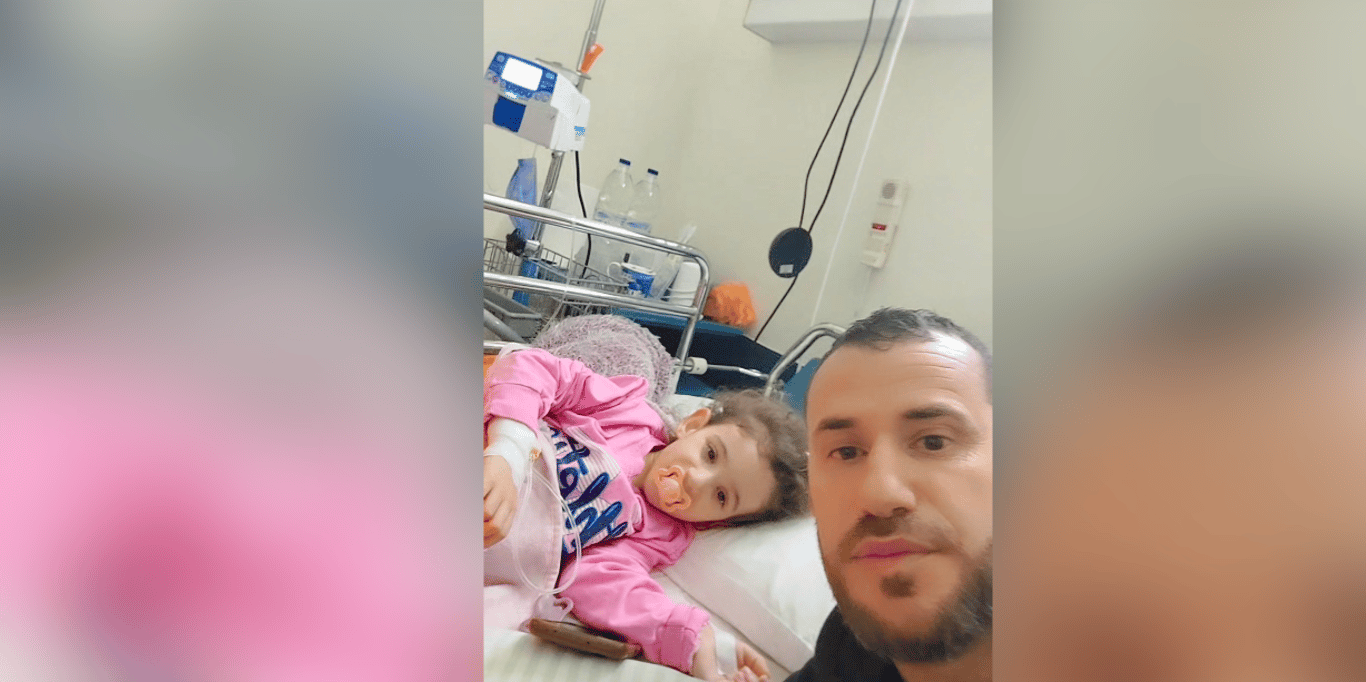 Ayuda a la pequeña Tsampika en su lucha contra el CPT2