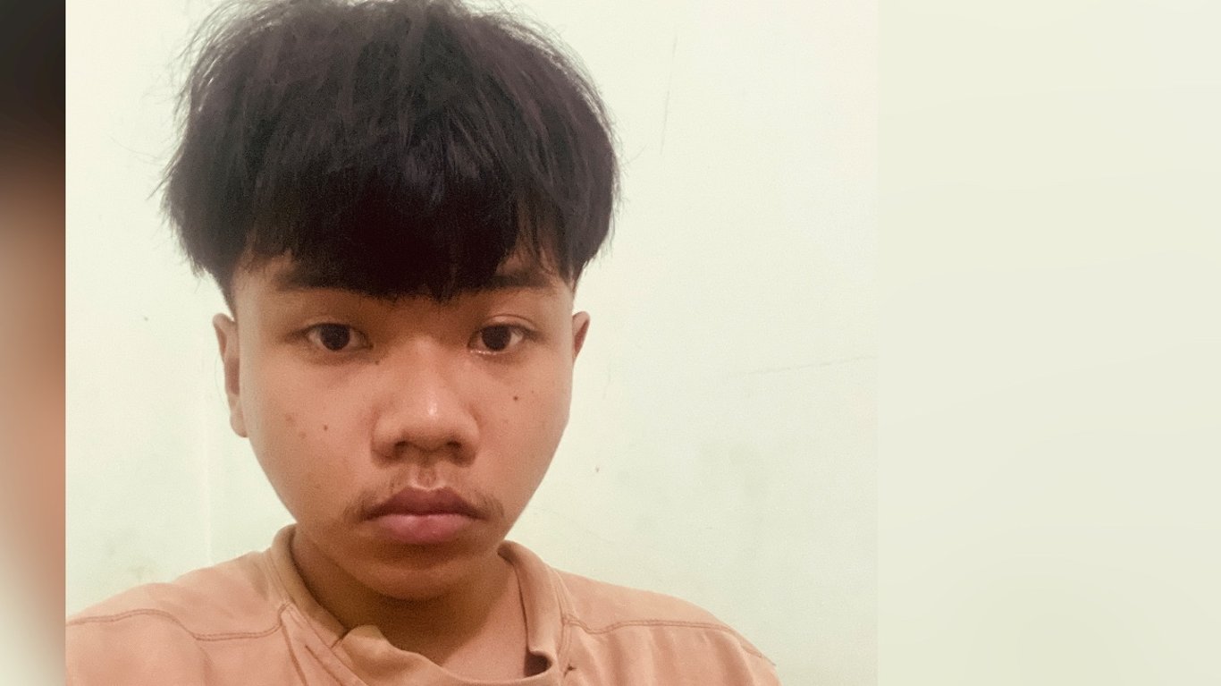 Help a Cambodian University Student Raise $20 for School Fees