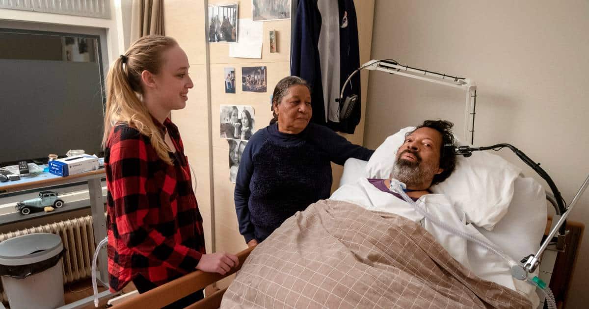 Ένα τελευταίο ταξίδι, πίσω στην πατρίδα.