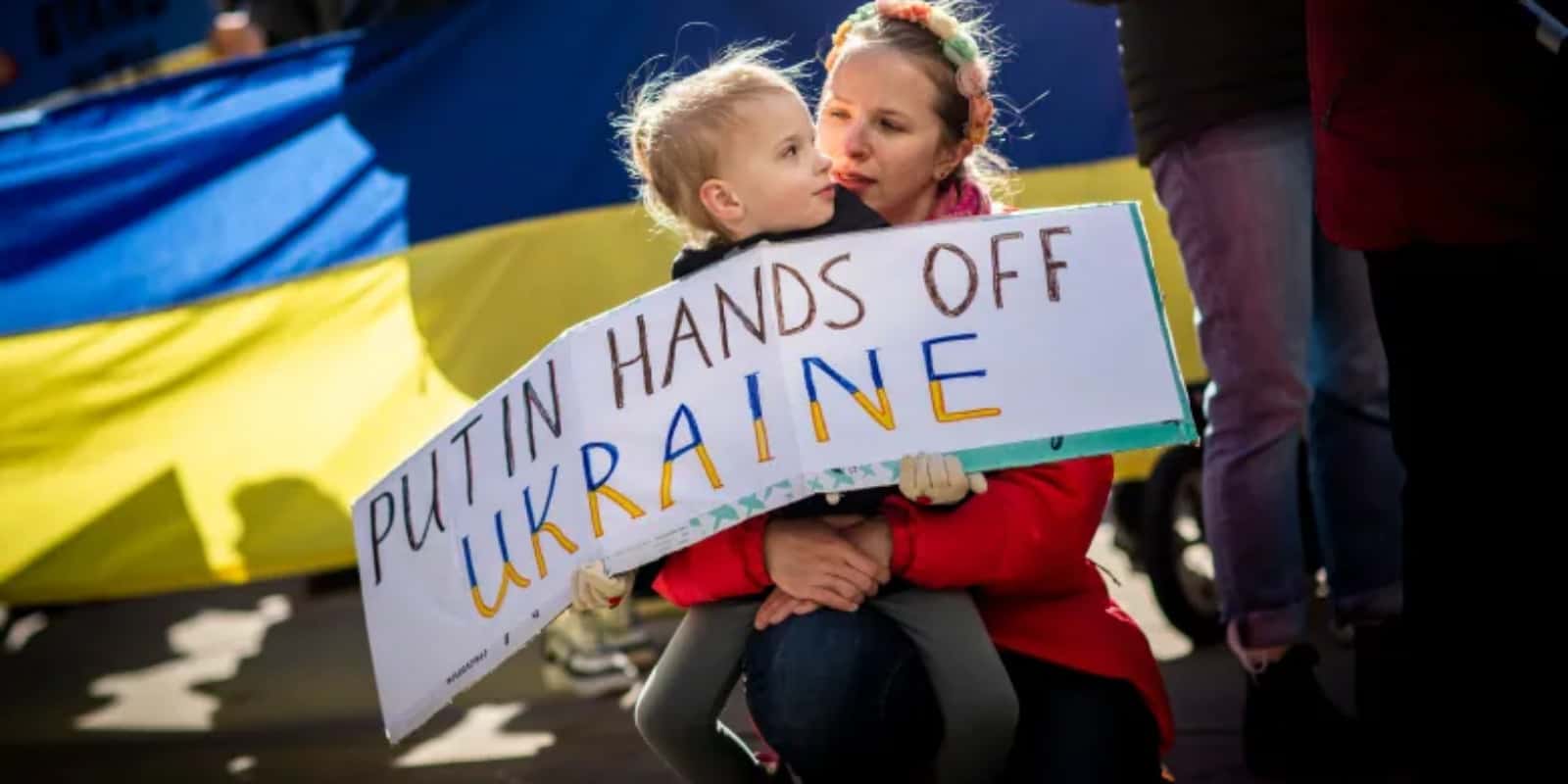 Juntos pela Ucrânia: Fornecimentos vitais para mulheres e crianças ucranianas
