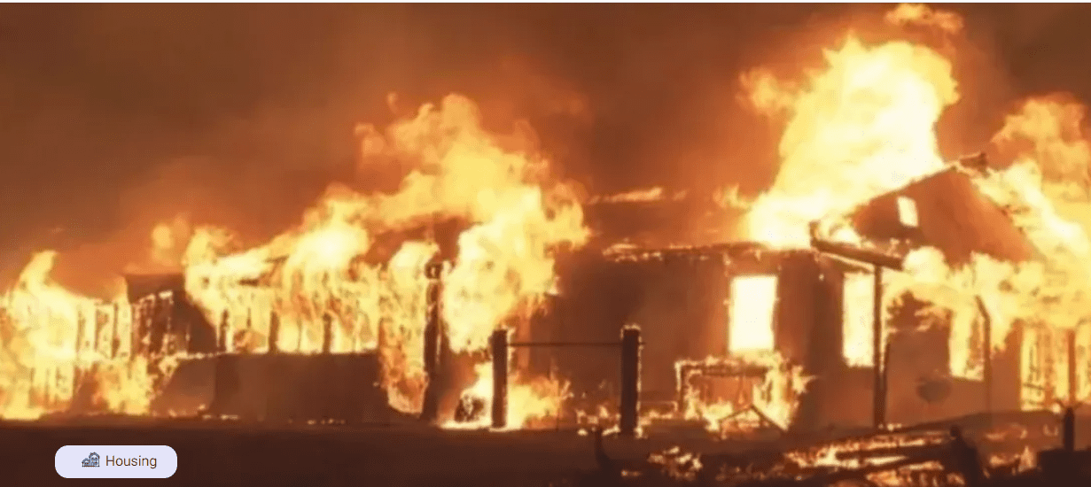 Семейна къща, изгоряла до основи при пожара Oak Fire