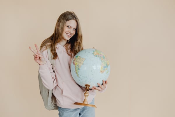How to Start Fundraising for Student Travel: Simple Tips for Students 3 funding for student travel