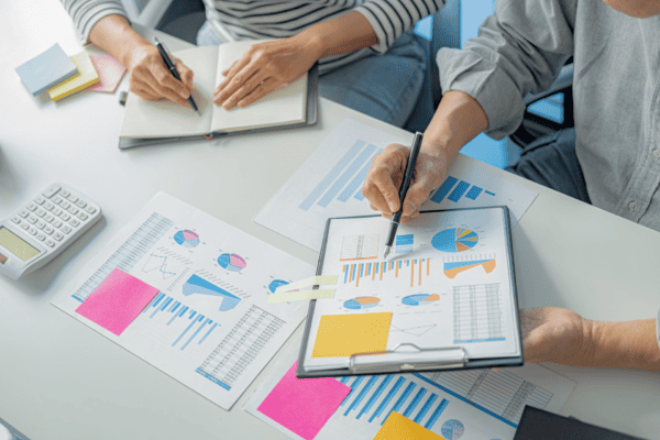 Crowdfunding for investors